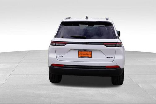 Bright White Clearcoat 2025 Jeep Grand Cherokee Limited