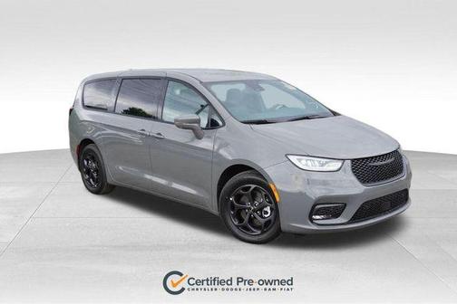 2022 Chrysler Pacifica Hybrid Touring L