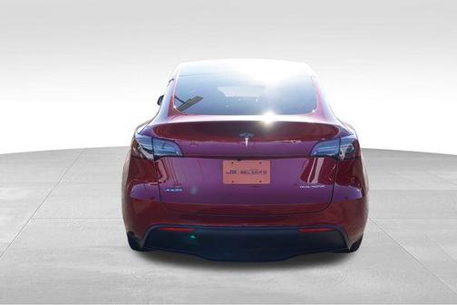 2025 Tesla Model Y Long Range
