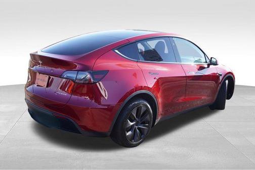 2025 Tesla Model Y Long Range