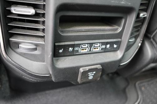 Billet Silver Metallic Clearcoat 2025 RAM 1500 Limited