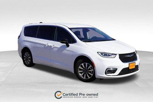 2024 Chrysler Pacifica Hybrid Select