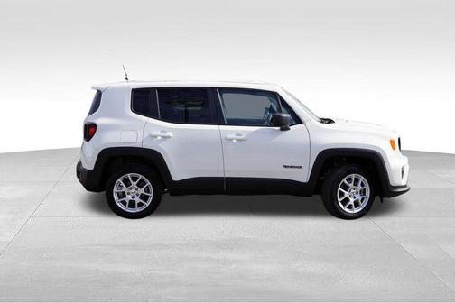 Alpine White Clearcoat 2023 Jeep Renegade Latitude