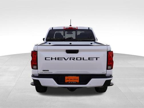 Summit White 2024 Chevrolet Colorado LT