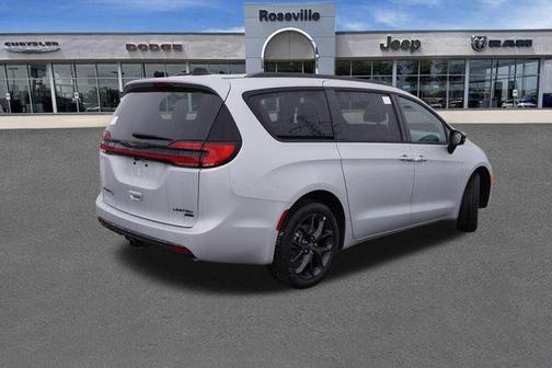 2026 Chrysler Pacifica Limited