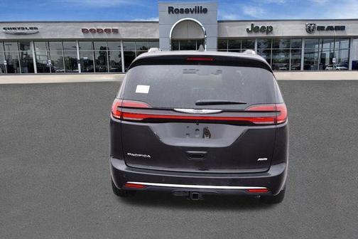 2026 Chrysler Pacifica Pinnacle