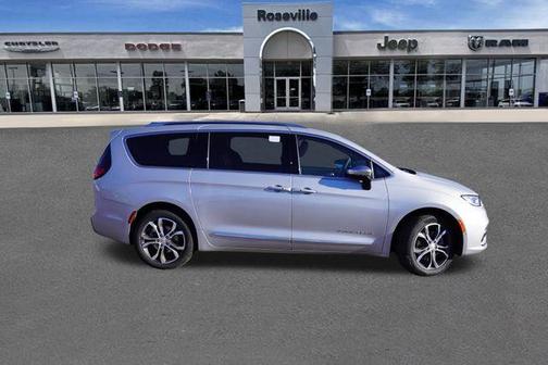 2026 Chrysler Pacifica Pinnacle