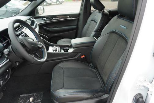 2024 Jeep Grand Cherokee 4xe Trailhawk
