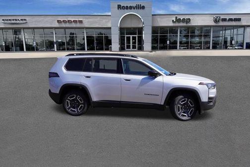 Silver Zynith Clearcoat 2026 Jeep Cherokee LAREDO/LIMITED