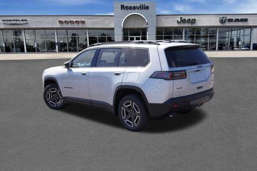Silver Zynith Clearcoat 2026 Jeep Cherokee LAREDO/LIMITED