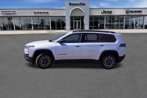 Silver Zynith Clearcoat 2026 Jeep Cherokee LAREDO/LIMITED