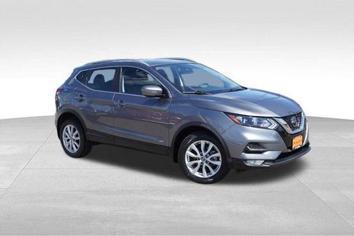 2022 Nissan Rogue Sport SV