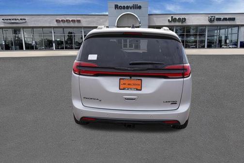 2026 Chrysler Pacifica Limited