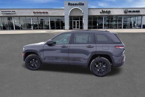 2026 Jeep Grand Cherokee Laredo