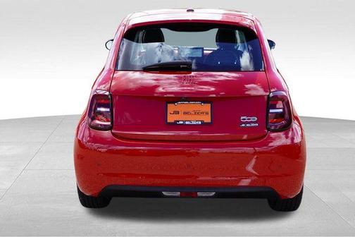 2024 FIAT 500e Beauty
