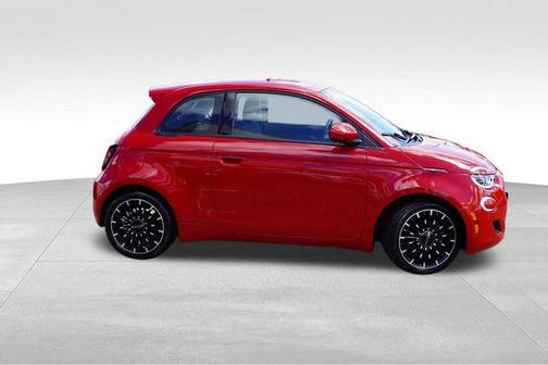 2024 FIAT 500e Beauty