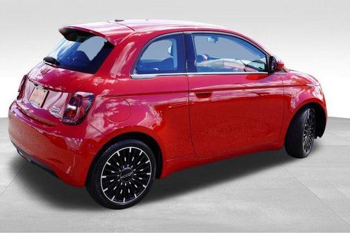 2024 FIAT 500e Beauty