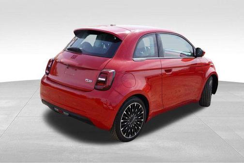 2024 FIAT 500e Beauty