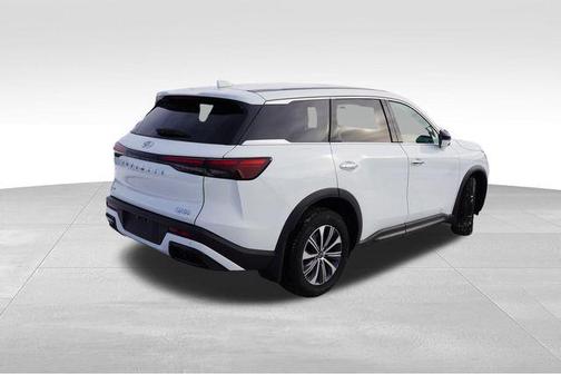 2025 INFINITI QX60 Pure