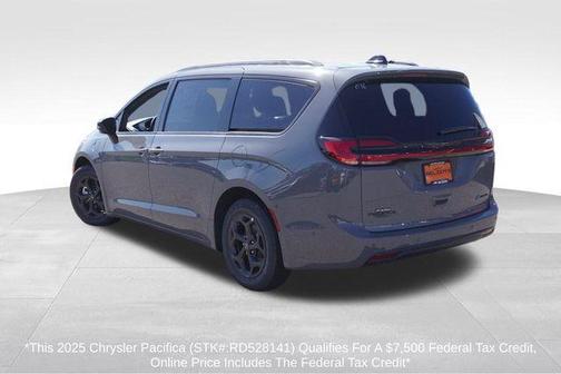 2025 Chrysler Pacifica Hybrid Select