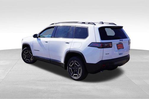Bright White Clearcoat 2026 Jeep Cherokee LAREDO/LIMITED