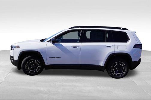 Bright White Clearcoat 2026 Jeep Cherokee LAREDO/LIMITED