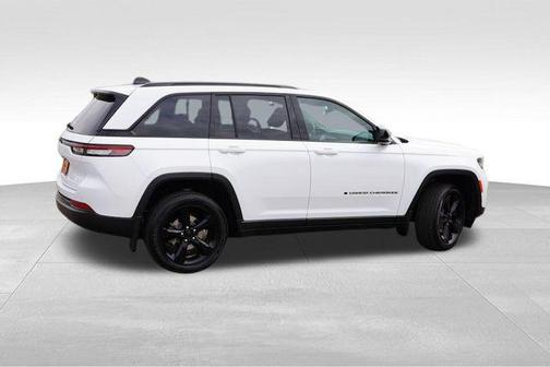 2024 Jeep Grand Cherokee Laredo