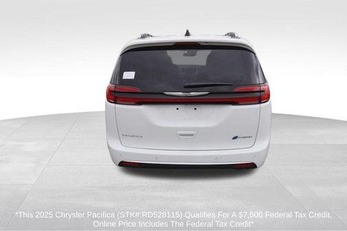 2025 Chrysler Pacifica Hybrid Pinnacle
