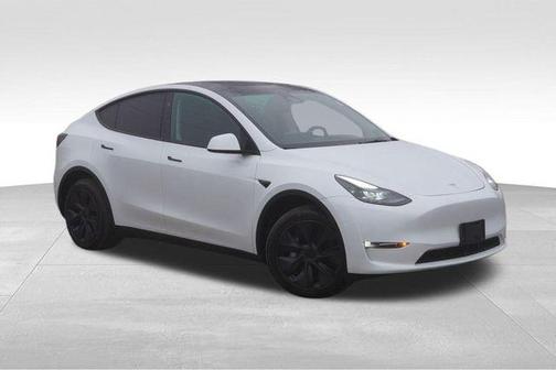 2025 Tesla Model Y Long Range