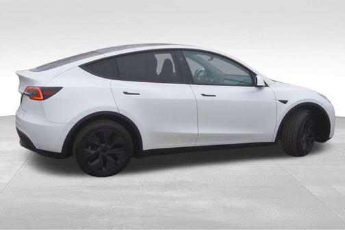 2025 Tesla Model Y Long Range