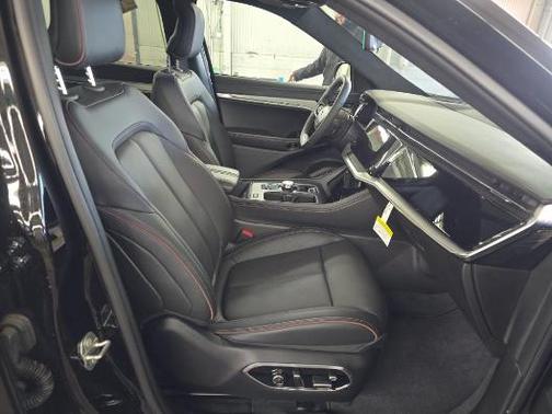 2024 Jeep Wagoneer S Launch Edition