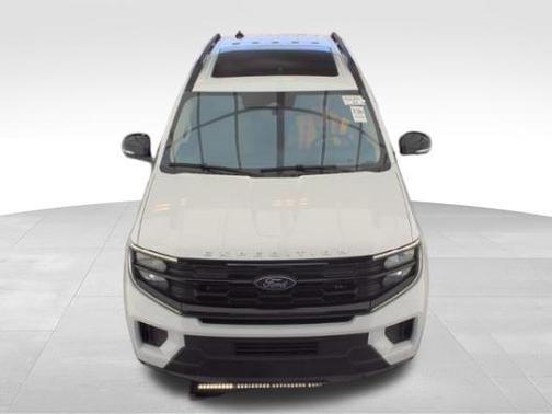 Oxford White 2025 Ford Expedition Active