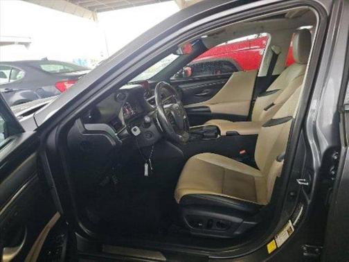 2021 Lexus ES 350 Base