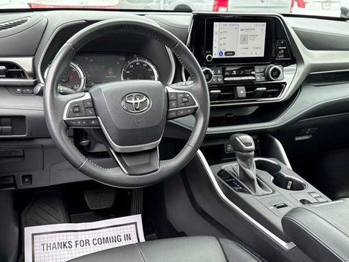 2023 Toyota Highlander Hybrid XLE