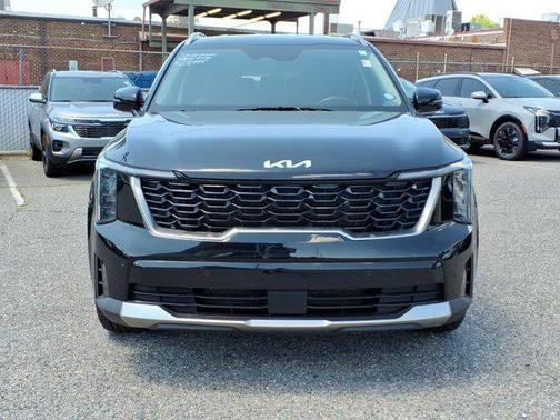 Ebony Black 2024 Kia Sorento S