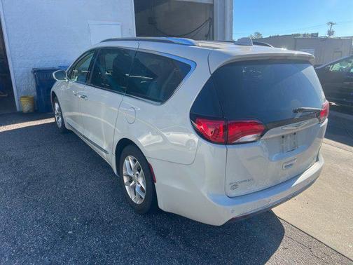 2020 Chrysler Pacifica Touring-L Plus