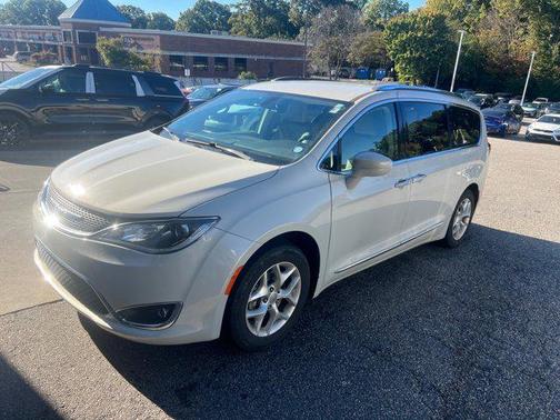 2020 Chrysler Pacifica Touring-L Plus
