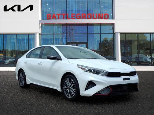 Snow White Pearl 2022 Kia Forte GT-Line