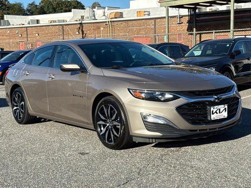 2023 Chevrolet Malibu FWD RS