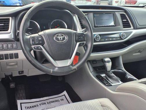 2015 Toyota Highlander LE Plus