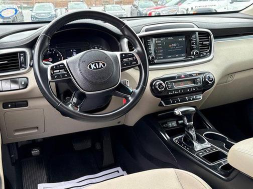 2020 Kia Sorento LX