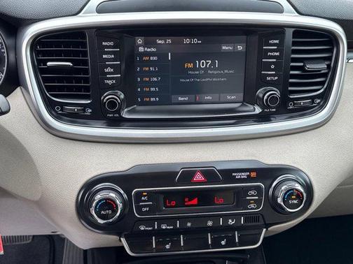 2020 Kia Sorento LX