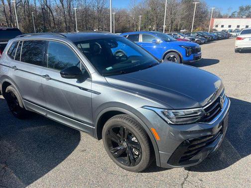2024 Volkswagen Tiguan 2.0T SE R-Line Black