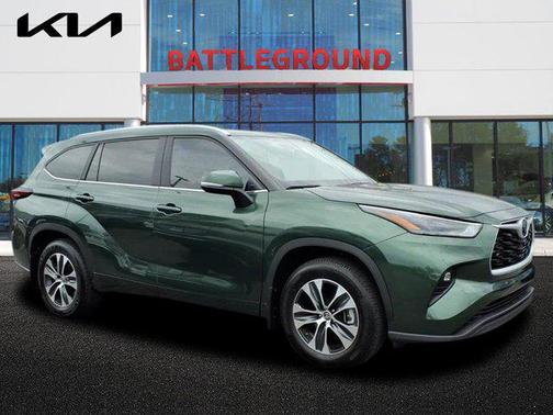 2025 Toyota Highlander XLE