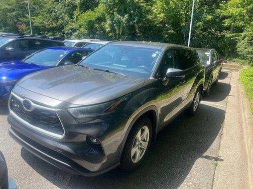 2021 Toyota Highlander LE