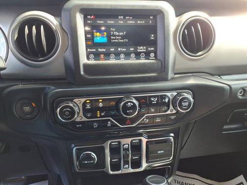 2021 Jeep Gladiator Willys 4x4