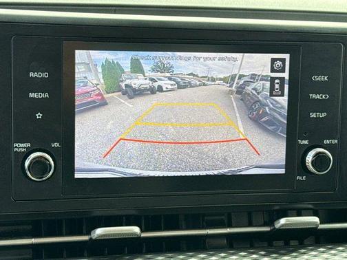 2022 Kia Carnival LX