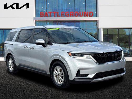 2022 Kia Carnival LX