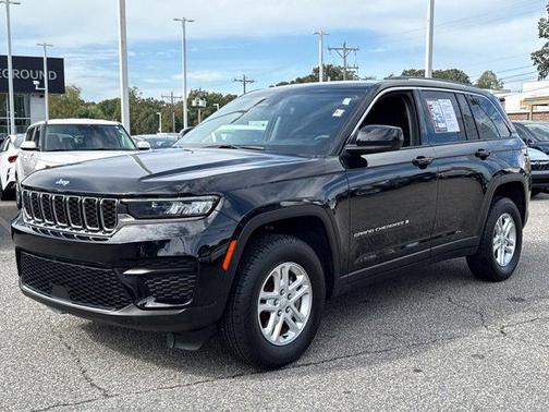 2023 Jeep Grand Cherokee Laredo