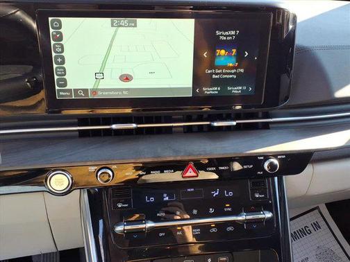 2024 Kia Carnival EX